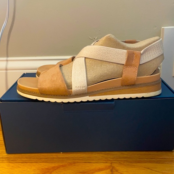 Women’s Sandals - Picture 1 of 2